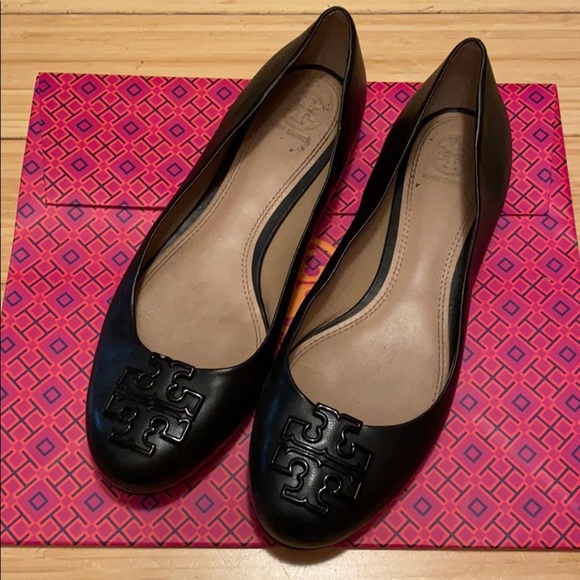 Tory Burch Shoes - Tory Burch Black Flats